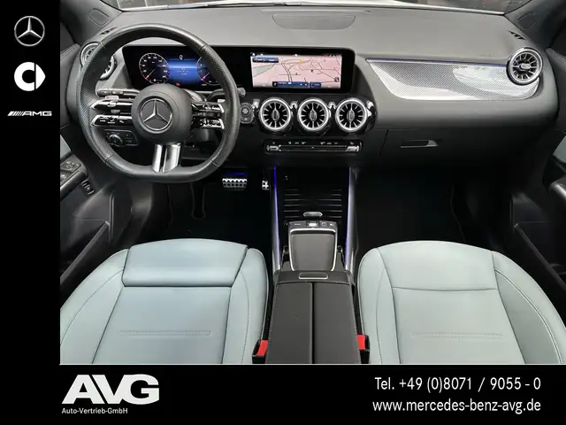 Mercedes-Benz GLA view 13