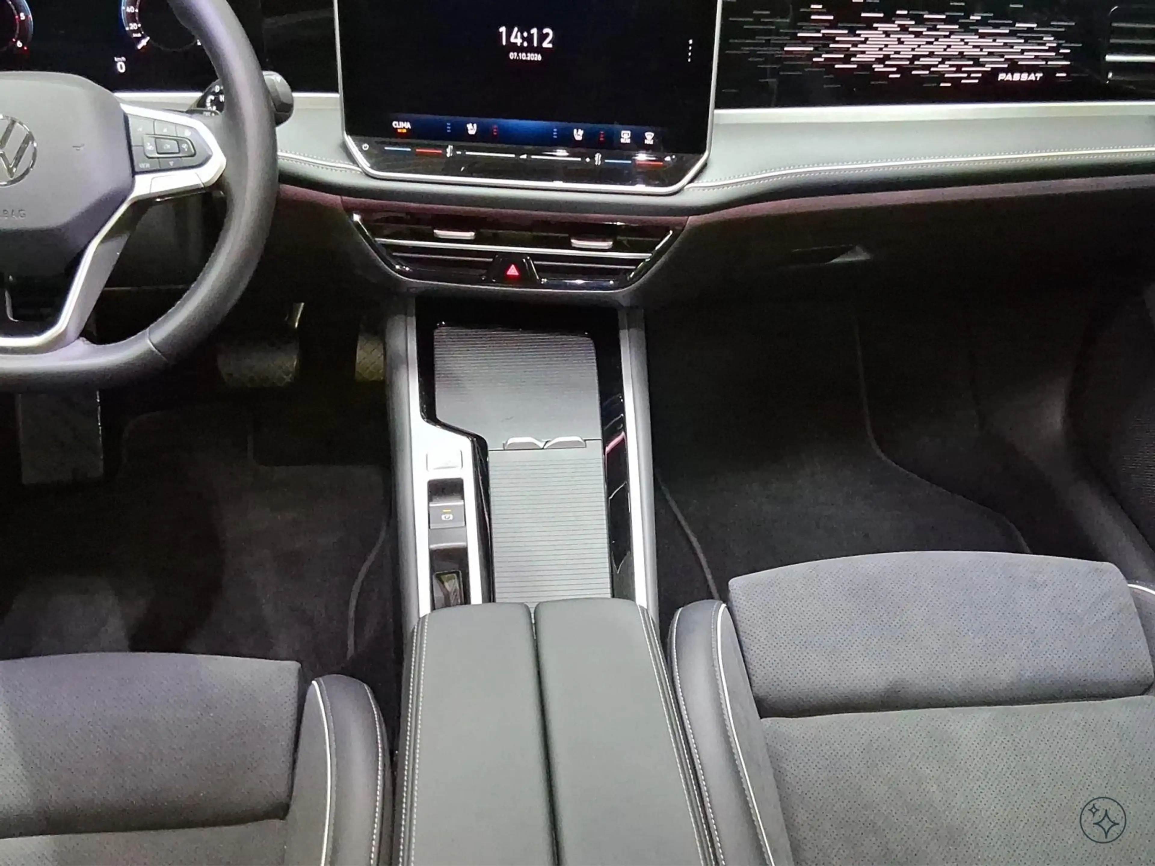 Volkswagen Passat Elegance+DSG+P.Acoustique+AHK — photo 14