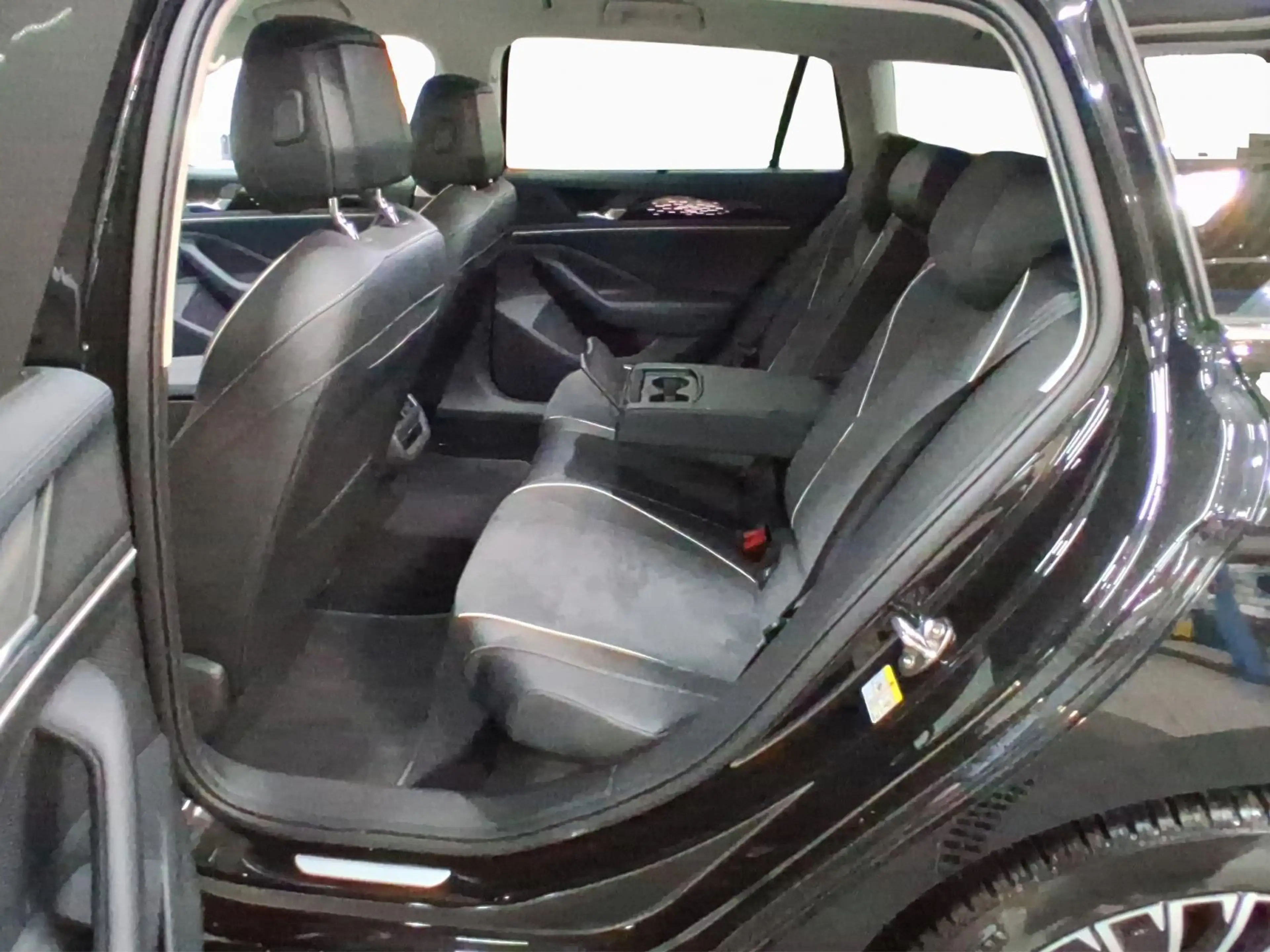 Volkswagen Passat Elegance+DSG+P.Acoustique+AHK — photo 15