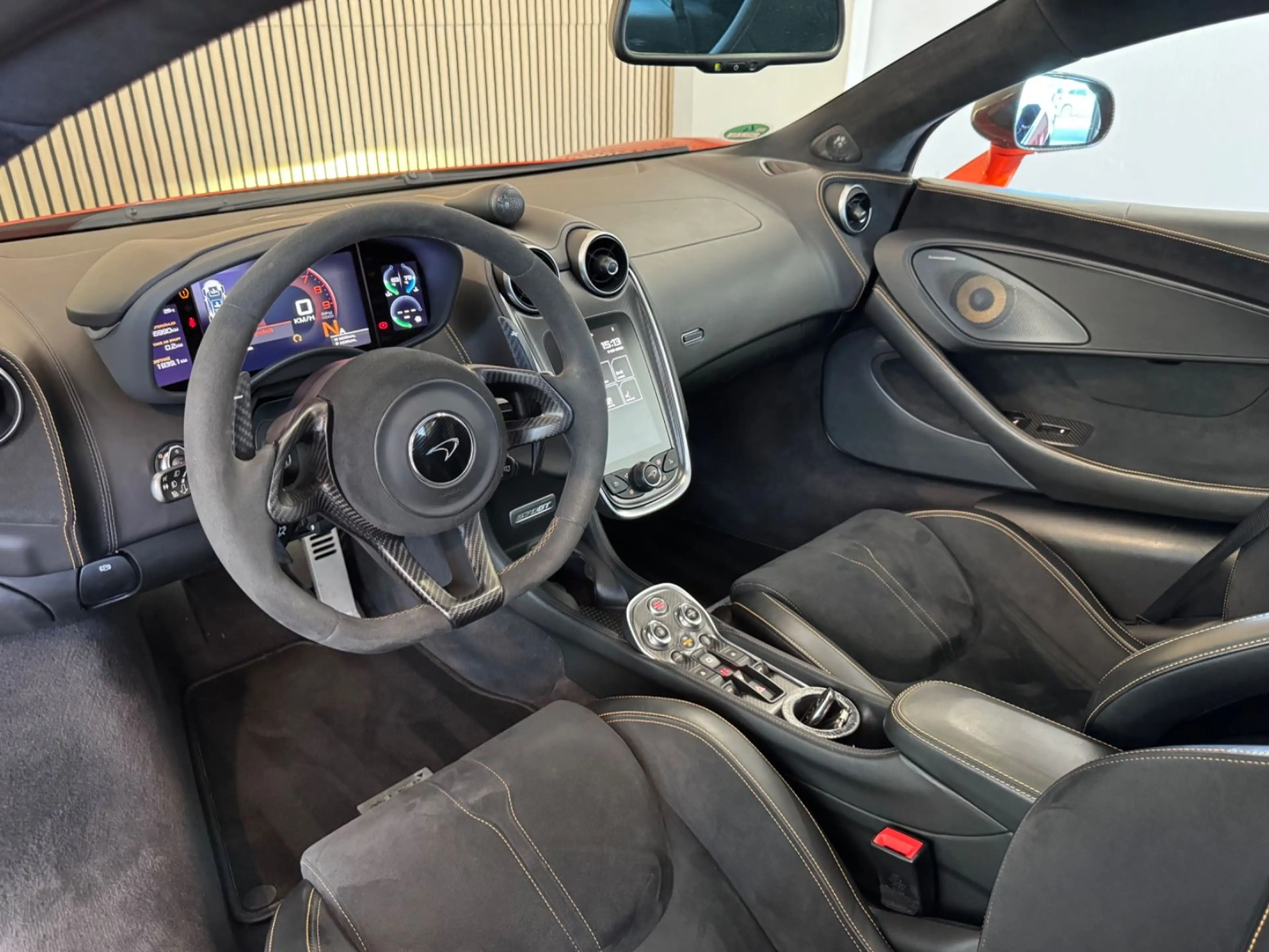 McLaren 570GT 3.8 V8 *LIFT*B&W*SoftClose*PANO*Carbon*CAM — photo 13