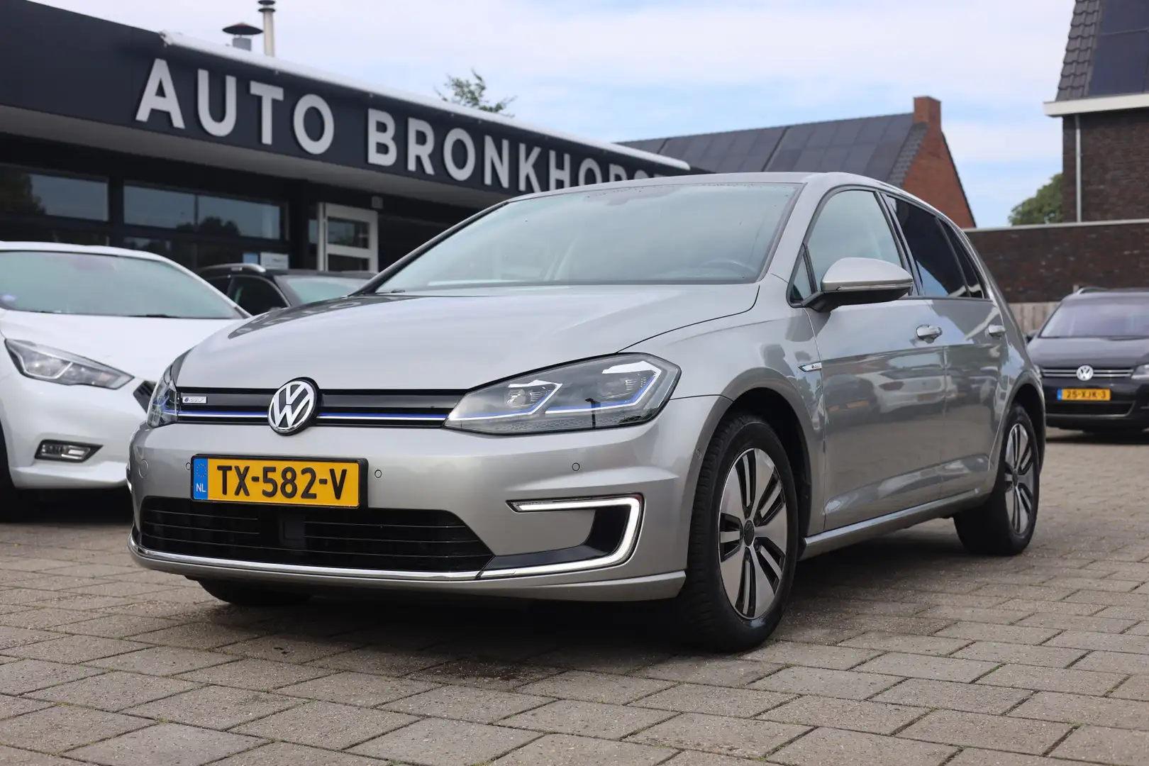 Volkswagen e-Golf E-GOLF I CARPLAY I ADAPTIEF CRUISE I LED Gri - 1