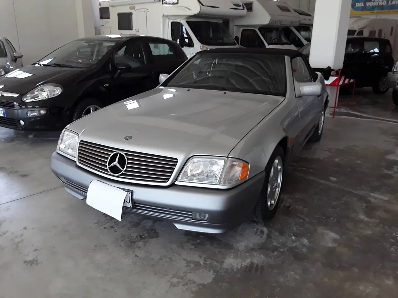 Mercedes-Benz SL 320 Decapottabile, foto 1