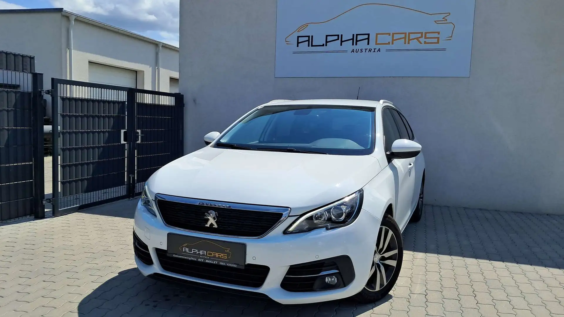 Peugeot 308 SW 1,2 Pure Tech Style Weiß - 2