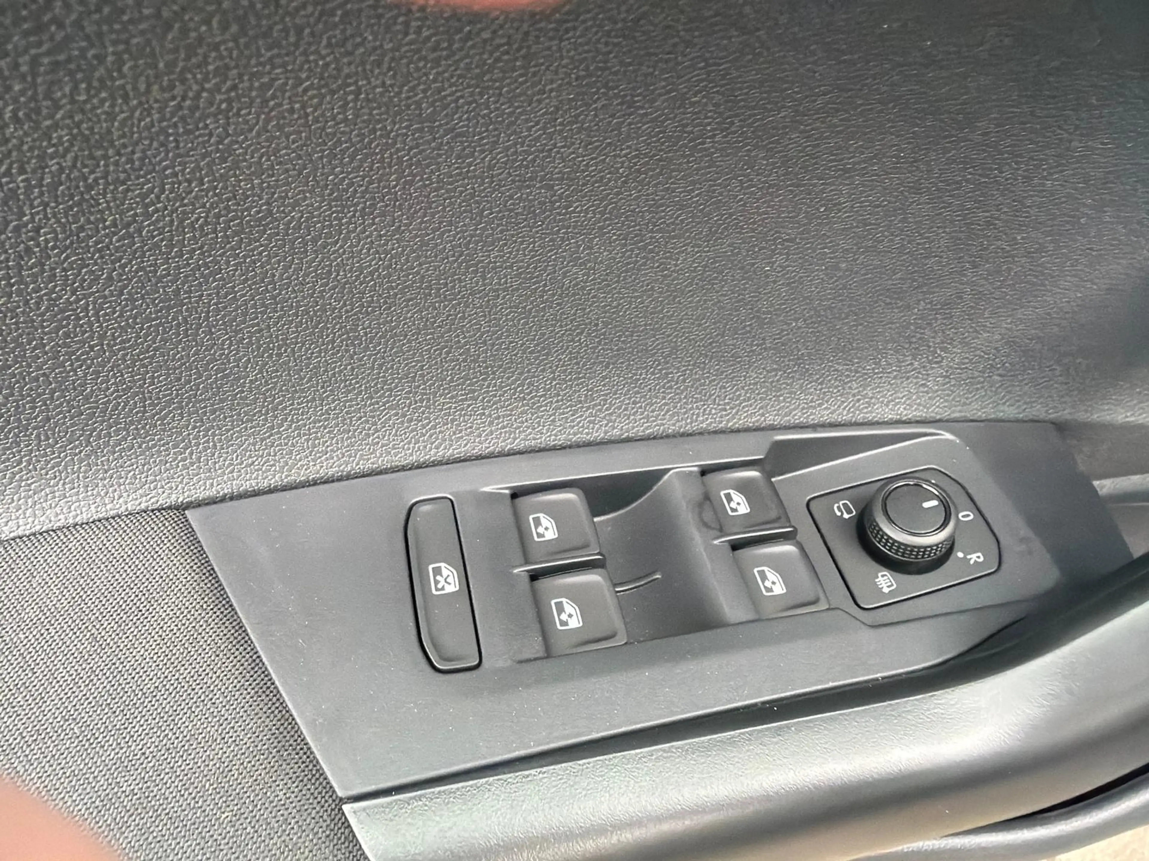 Volkswagen Taigo 1.0 TSI Life *LED*Sitzhzg*Android Auto* — photo 10
