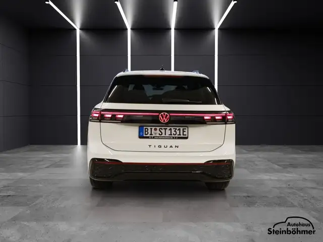 Volkswagen Tiguan view 5