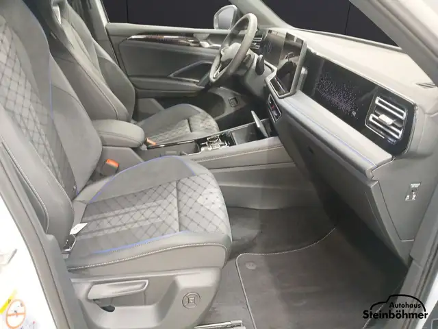 Volkswagen Tiguan view 14