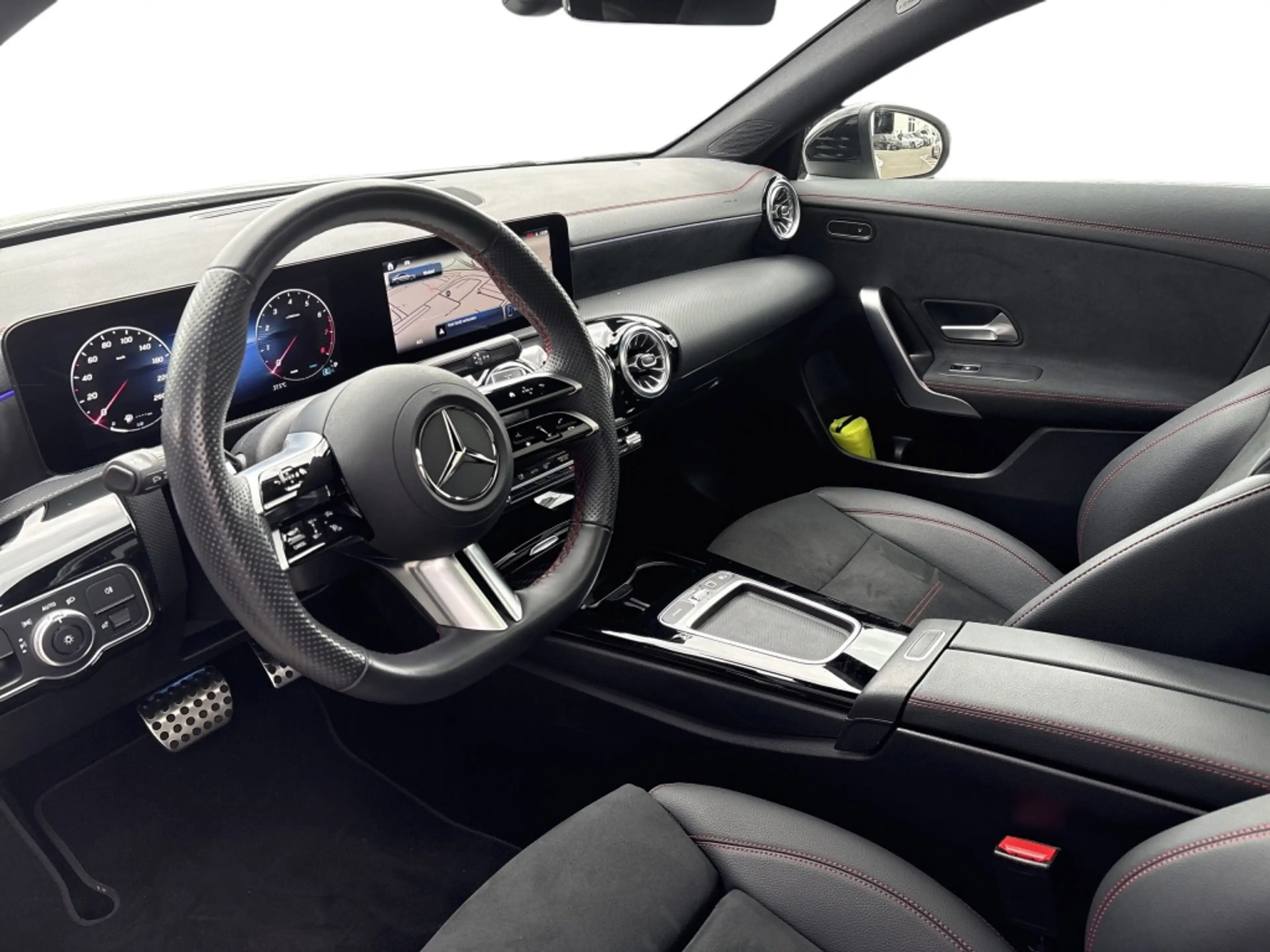Mercedes-Benz CLA 220 4MATIC Coupé AMG NIGHT PANO 360 ACC SOUND — photo 9