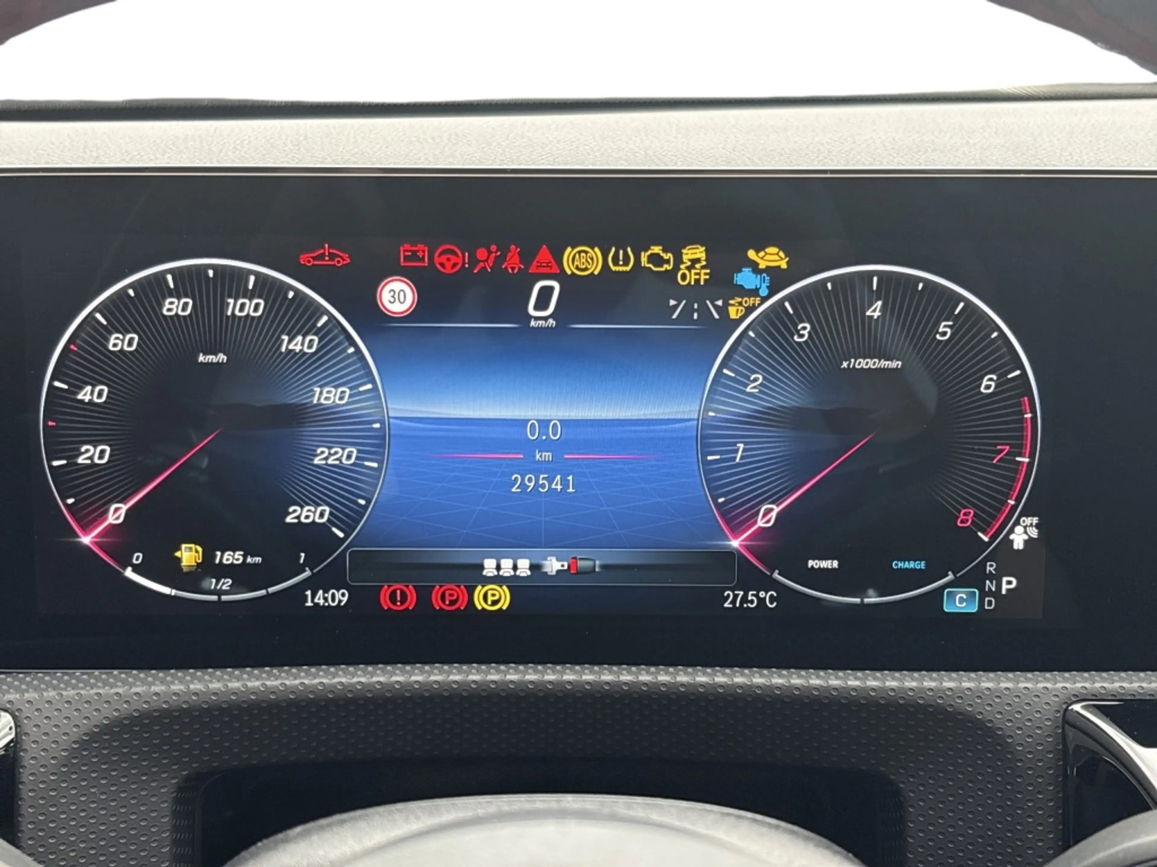 Mercedes-Benz CLA 220 4MATIC Coupé AMG NIGHT PANO 360 ACC SOUND — photo 10