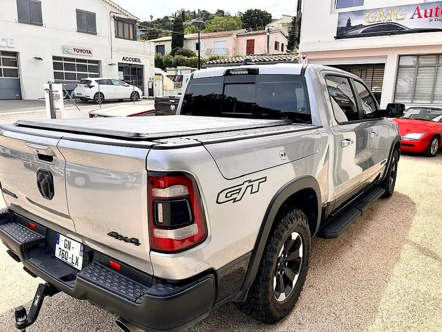 RAM 1500 REBEL GT E-TORQUE Plateado - 2