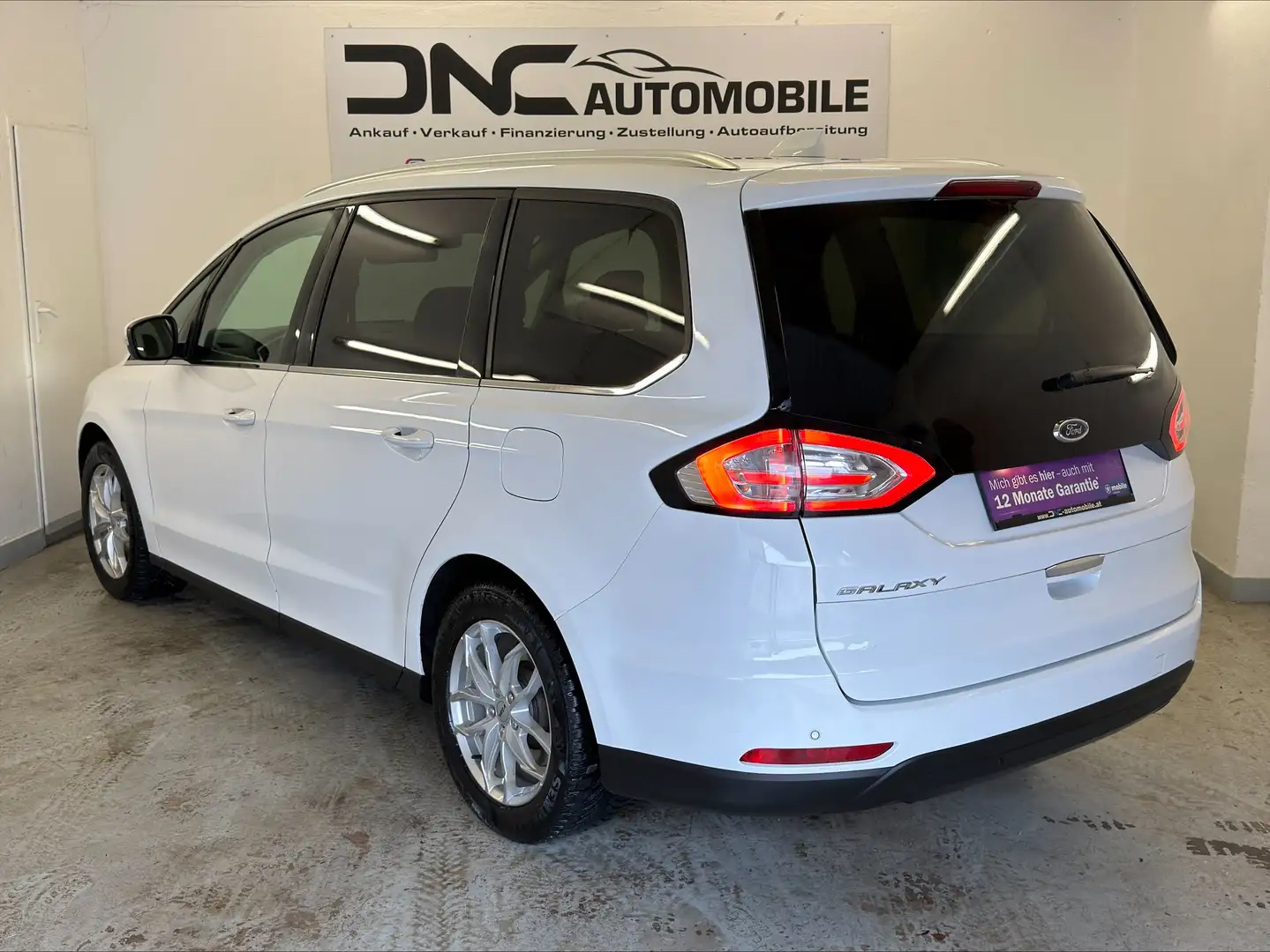 Ford Galaxy 2,0 EcoBlue SCR Titanium Aut.*7-SITZE*SHZ* Weiß - 2