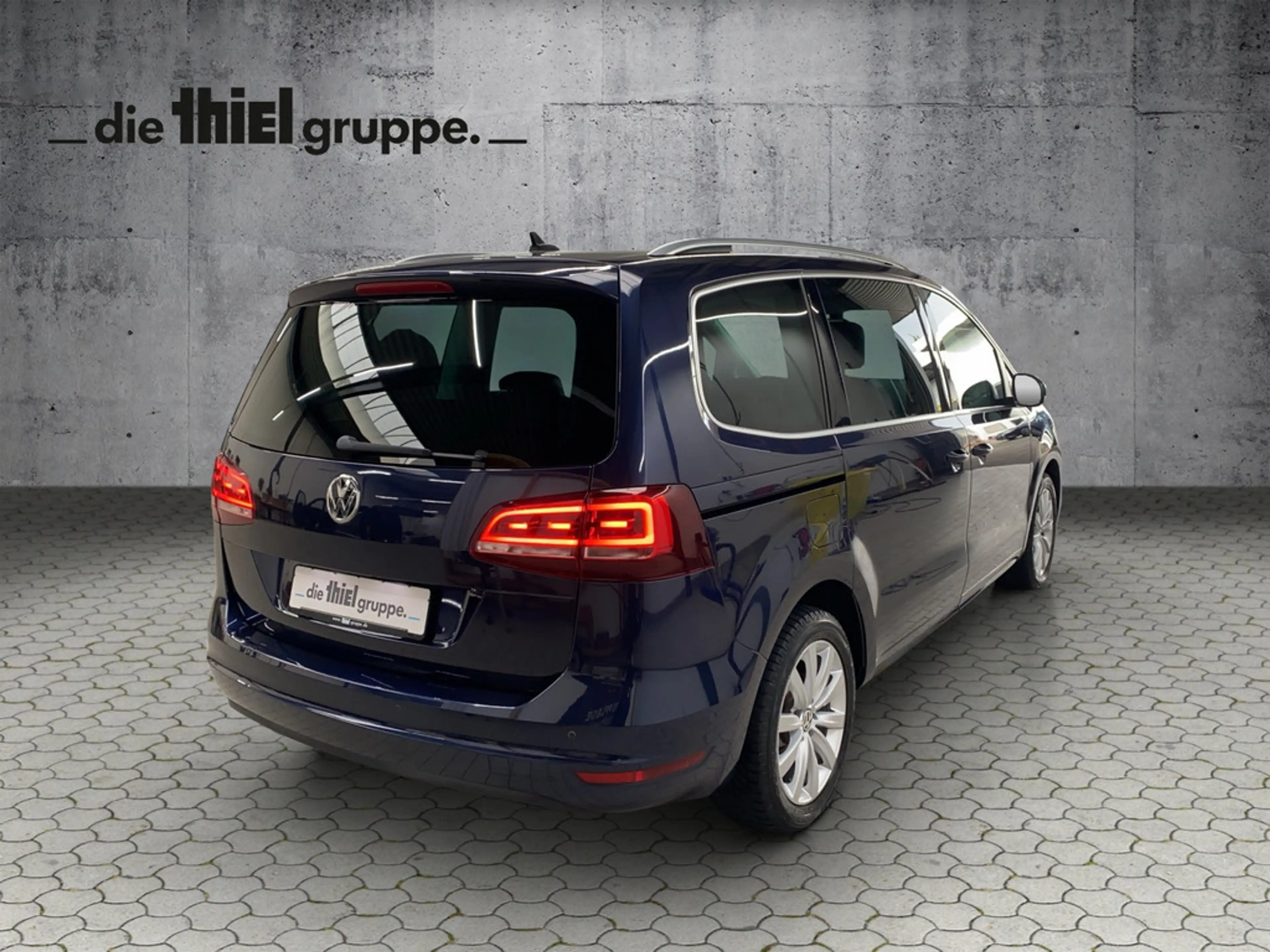 Volkswagen Sharan 2.0 TSI Highline DSG 7-Sitzer+Leder+AHK — photo 5