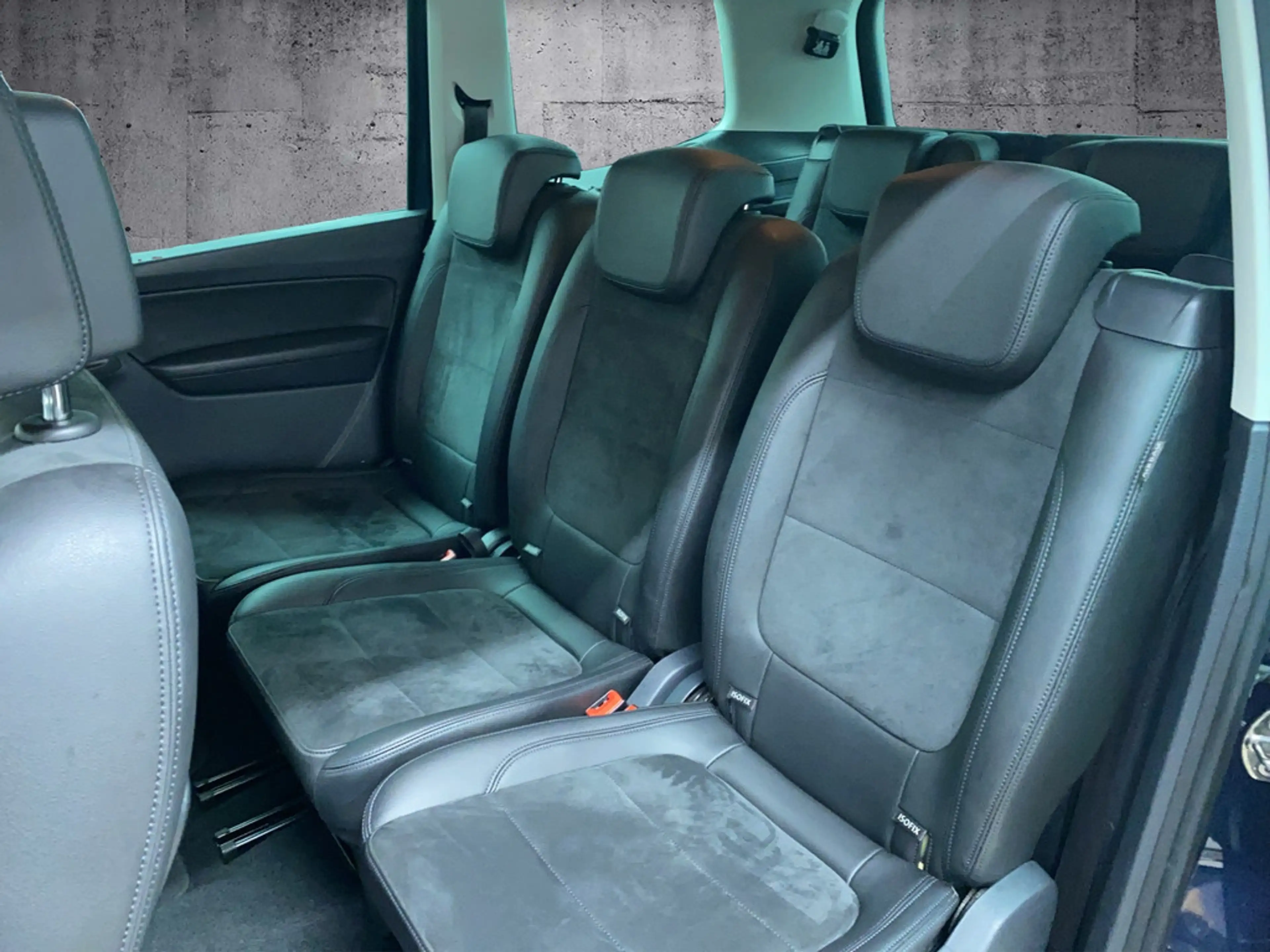 Volkswagen Sharan 2.0 TSI Highline DSG 7-Sitzer+Leder+AHK — photo 11