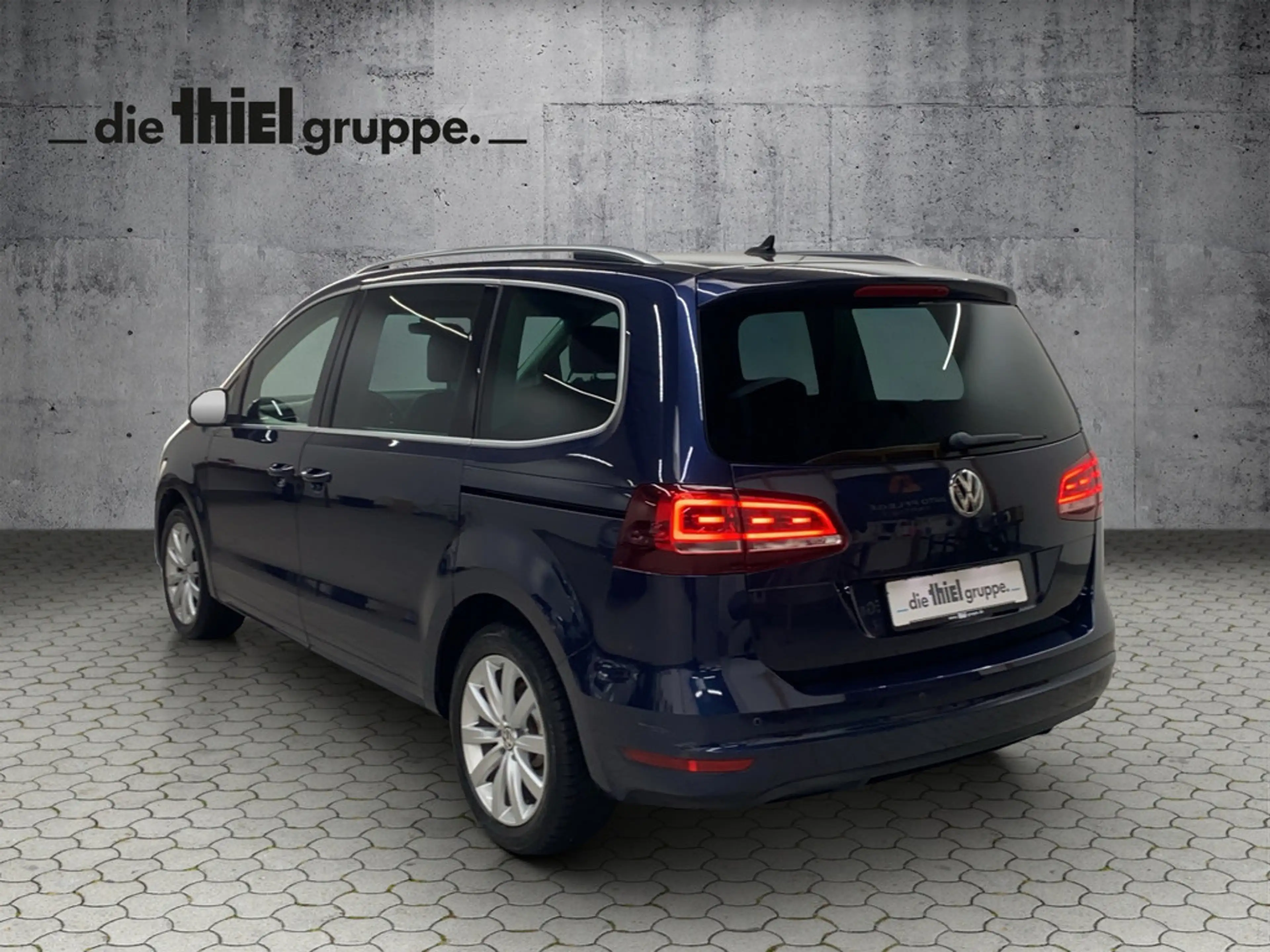 Volkswagen Sharan 2.0 TSI Highline DSG 7-Sitzer+Leder+AHK — photo 3