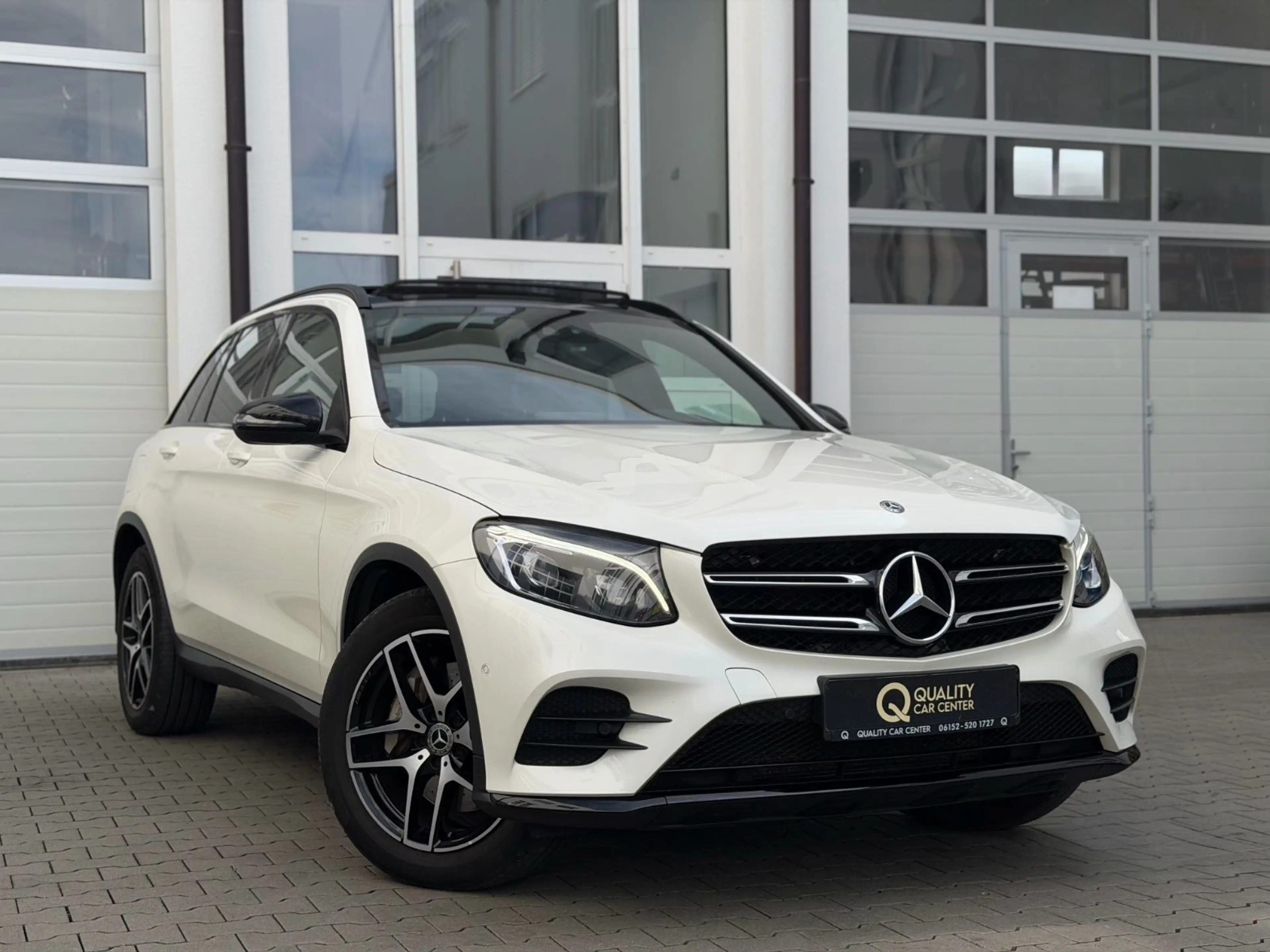 Mercedes-Benz GLC 350 V6 4Matic 9G *AMG*DESIGNO*PANO*AHK*KAME*