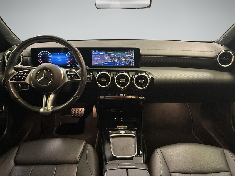 Mercedes-Benz CLA 180 Coupé PTS Cam Navi Wide LED SHZ — photo 8