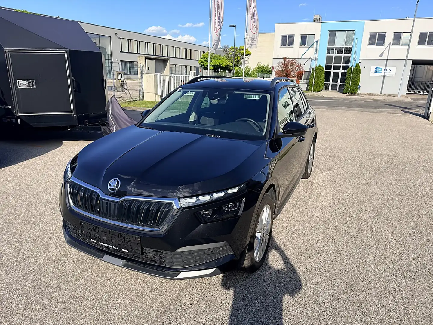 Skoda Kamiq 1,0 TSI Style DSG Schwarz - 1