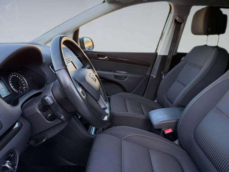 SEAT Alhambra Executive Plus 2.0TDI Allrad — photo 10