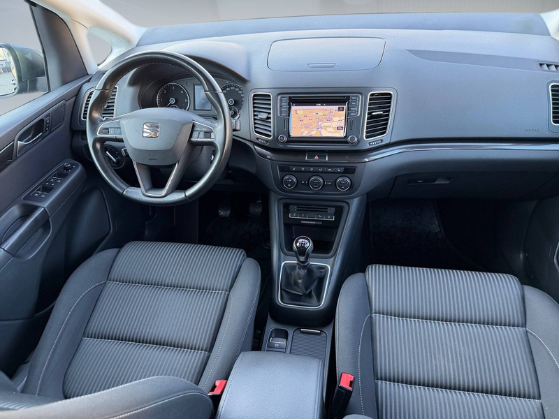 SEAT Alhambra Executive Plus 2.0TDI Allrad — photo 13