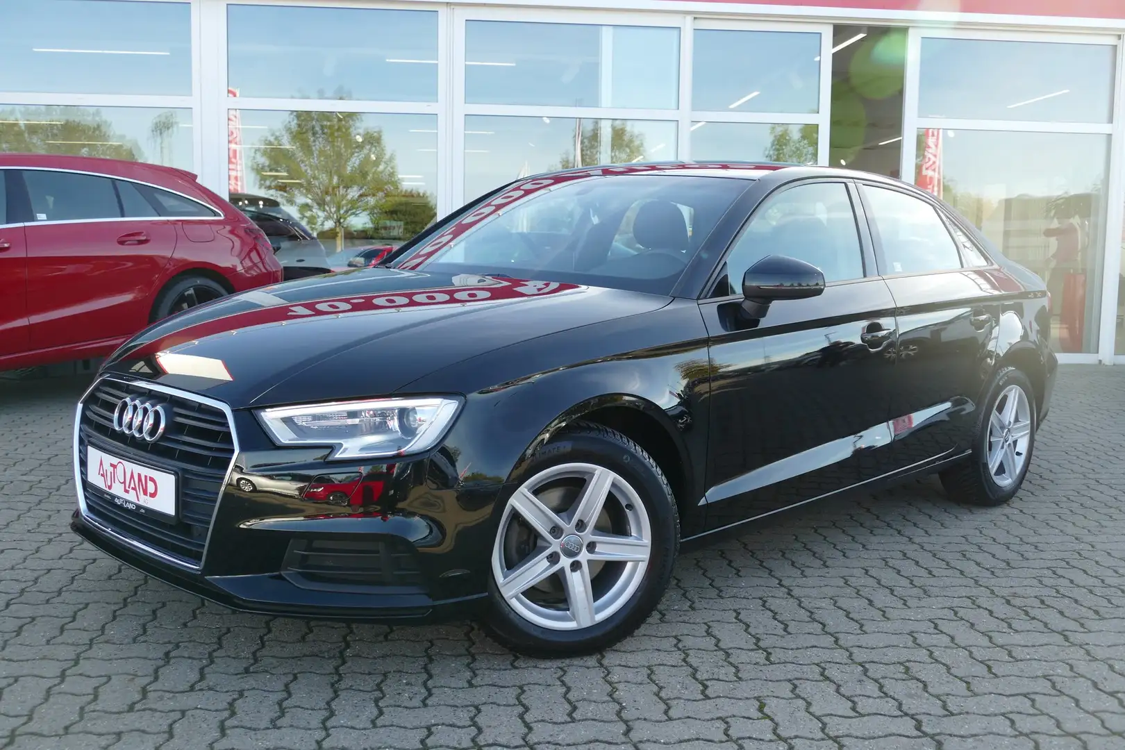 Audi A3 35 1.5 TFSI basis Navi Sitzheizung PDC Klima Noir - 2
