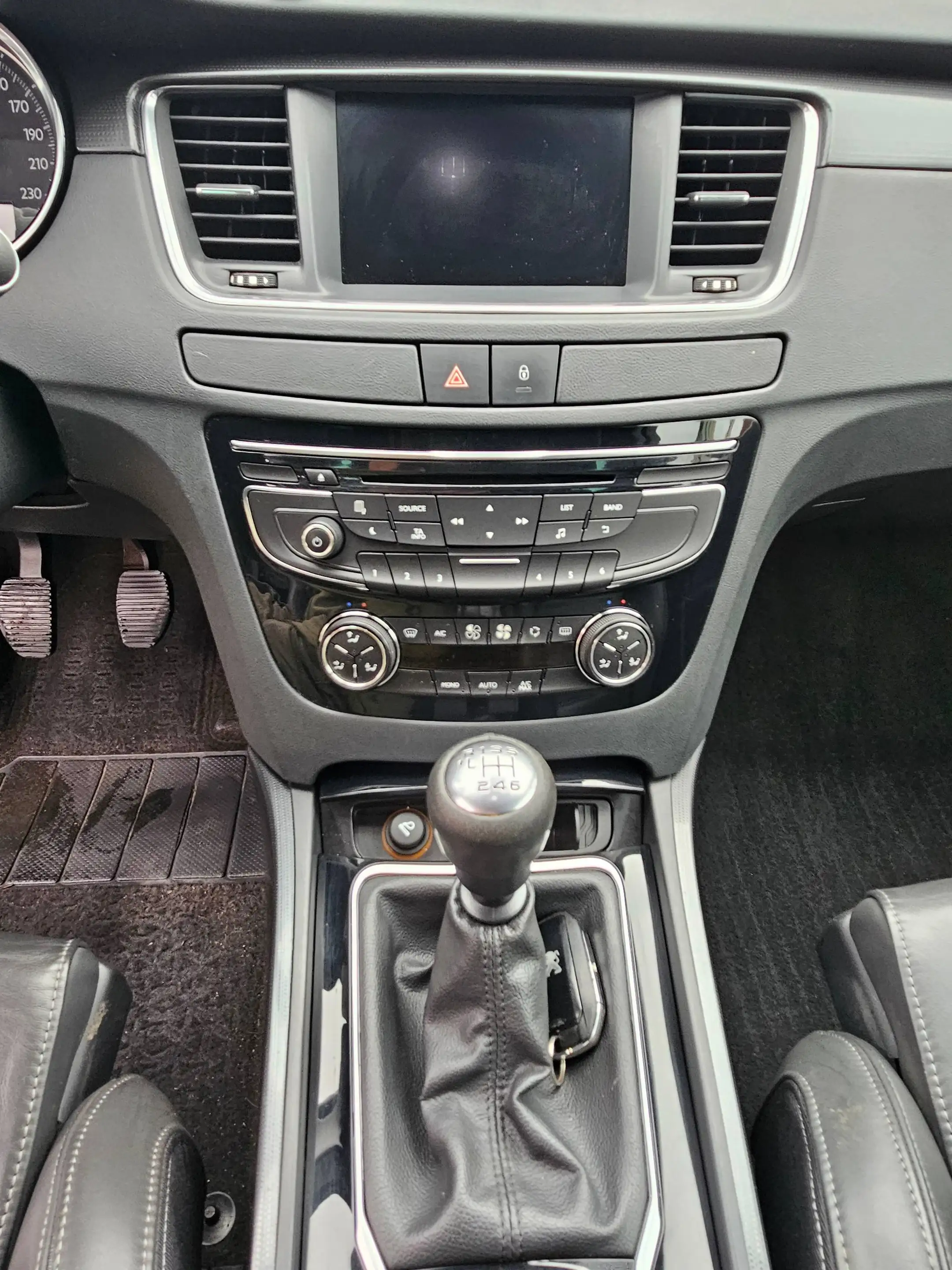 Peugeot 508 Allure — photo 14
