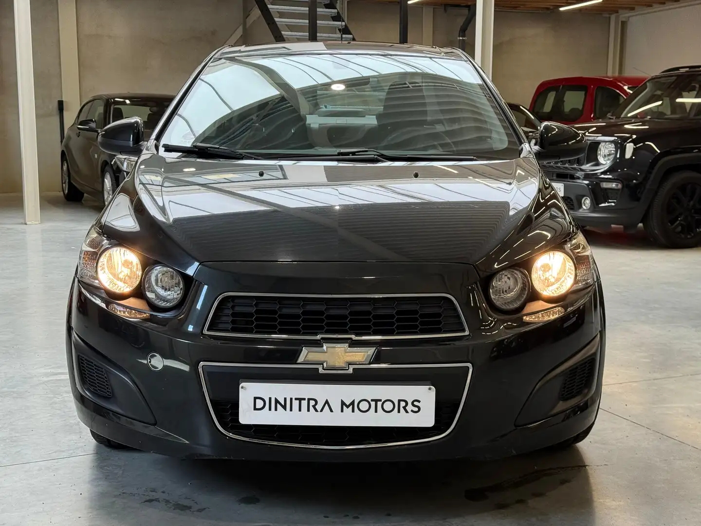 Chevrolet Aveo Aveo 1.2 LT Zwart - 2