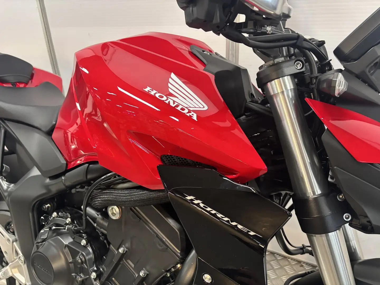 Honda CB 1000 Hornet Rood - 2