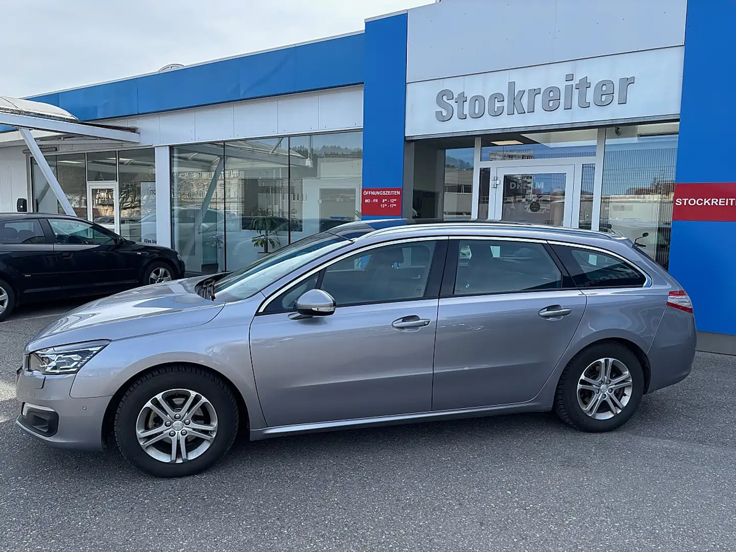 Peugeot 508 SW 1,6 BlueHDI*LED*AHK*PANO*NAVI*SZH Grau - 2