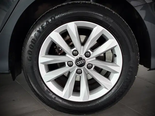 Audi A3 view 8