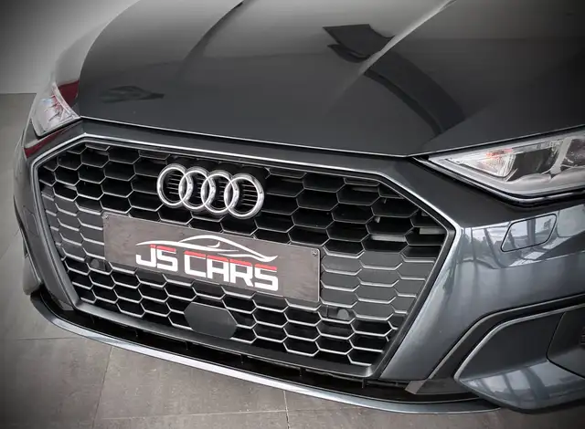 Audi A3 view 4