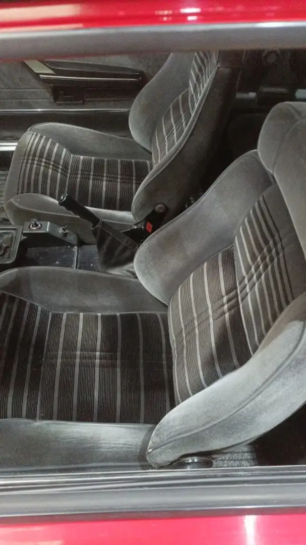 Alfa Romeo Alfetta GTV 2.0 Rot - 2