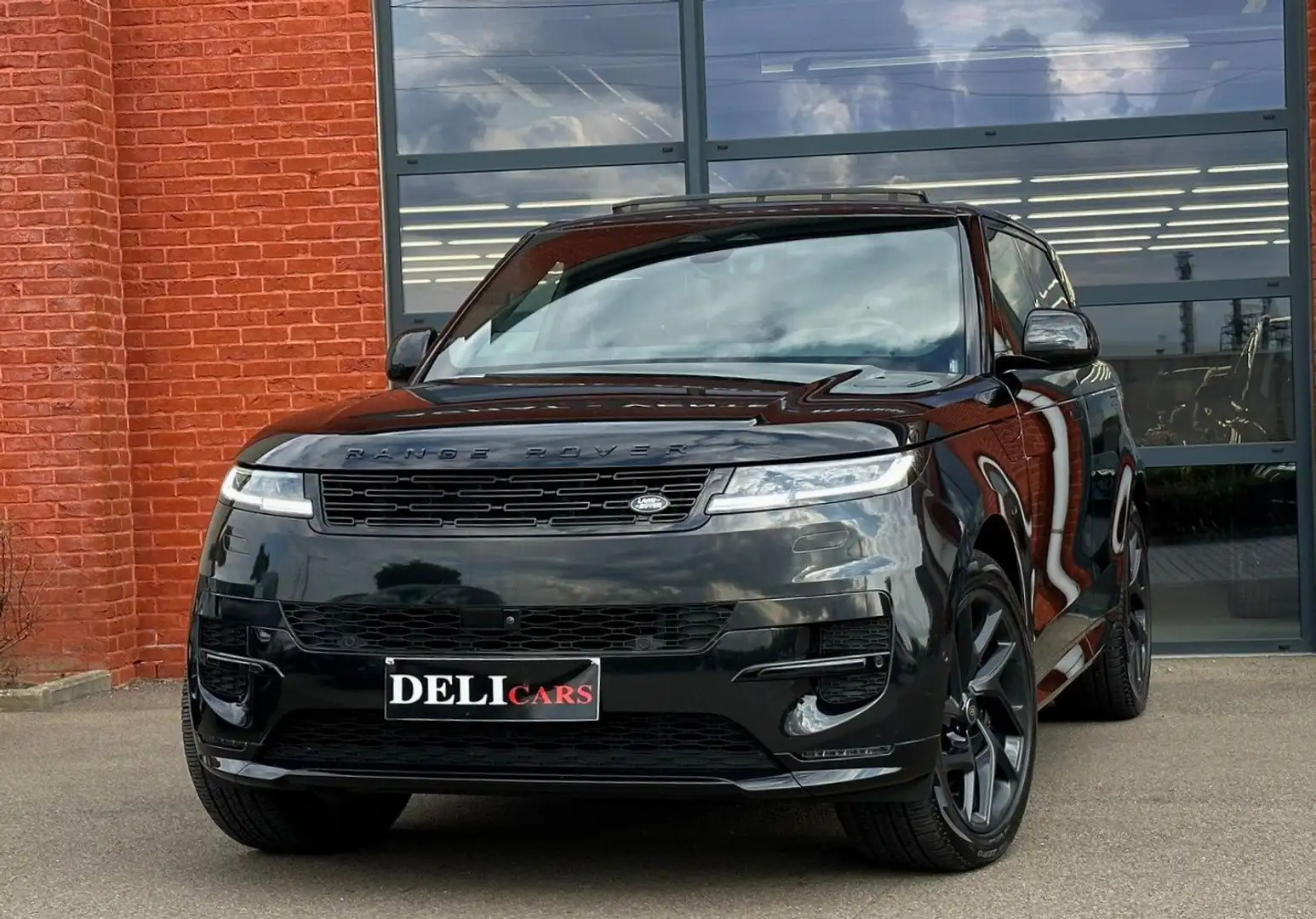 Land Rover Range Rover Sport P440 HSE Dynamic Black Edition Full Options Tvac Noir - 2