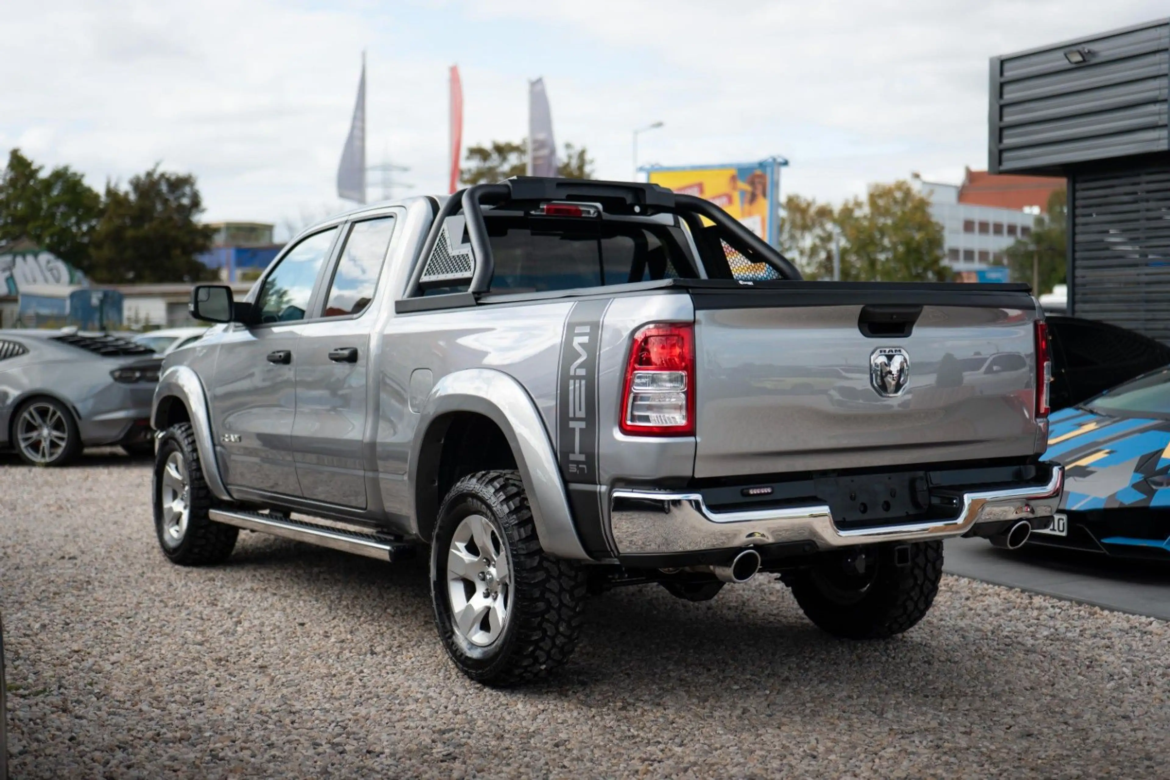 Dodge RAM 5.7 V8 HEMI 4x4 OFFROAD Bodylift LONGBED LED — photo 6