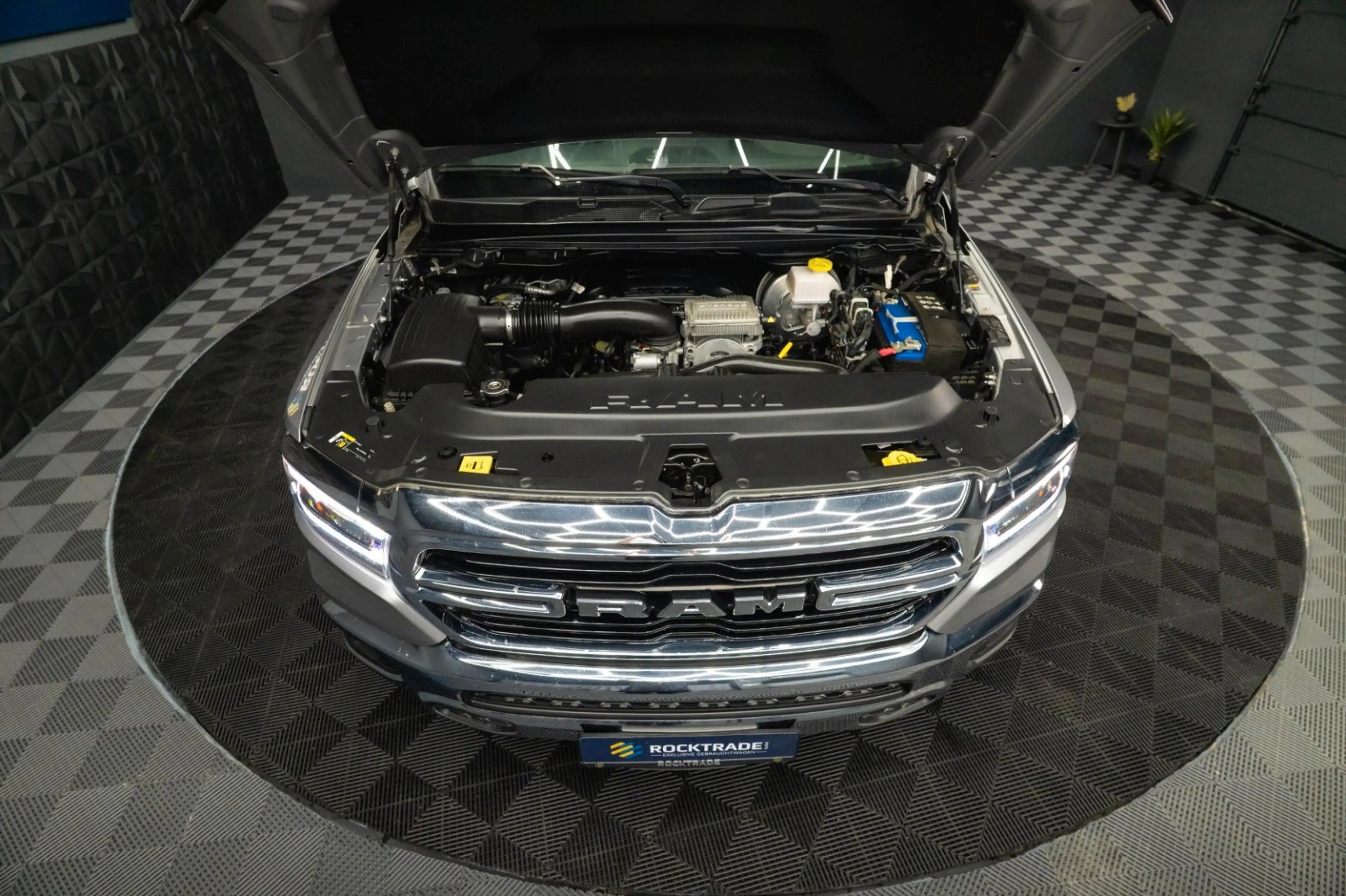 Dodge RAM 5.7 V8 HEMI 4x4 OFFROAD Bodylift LONGBED LED — photo 12