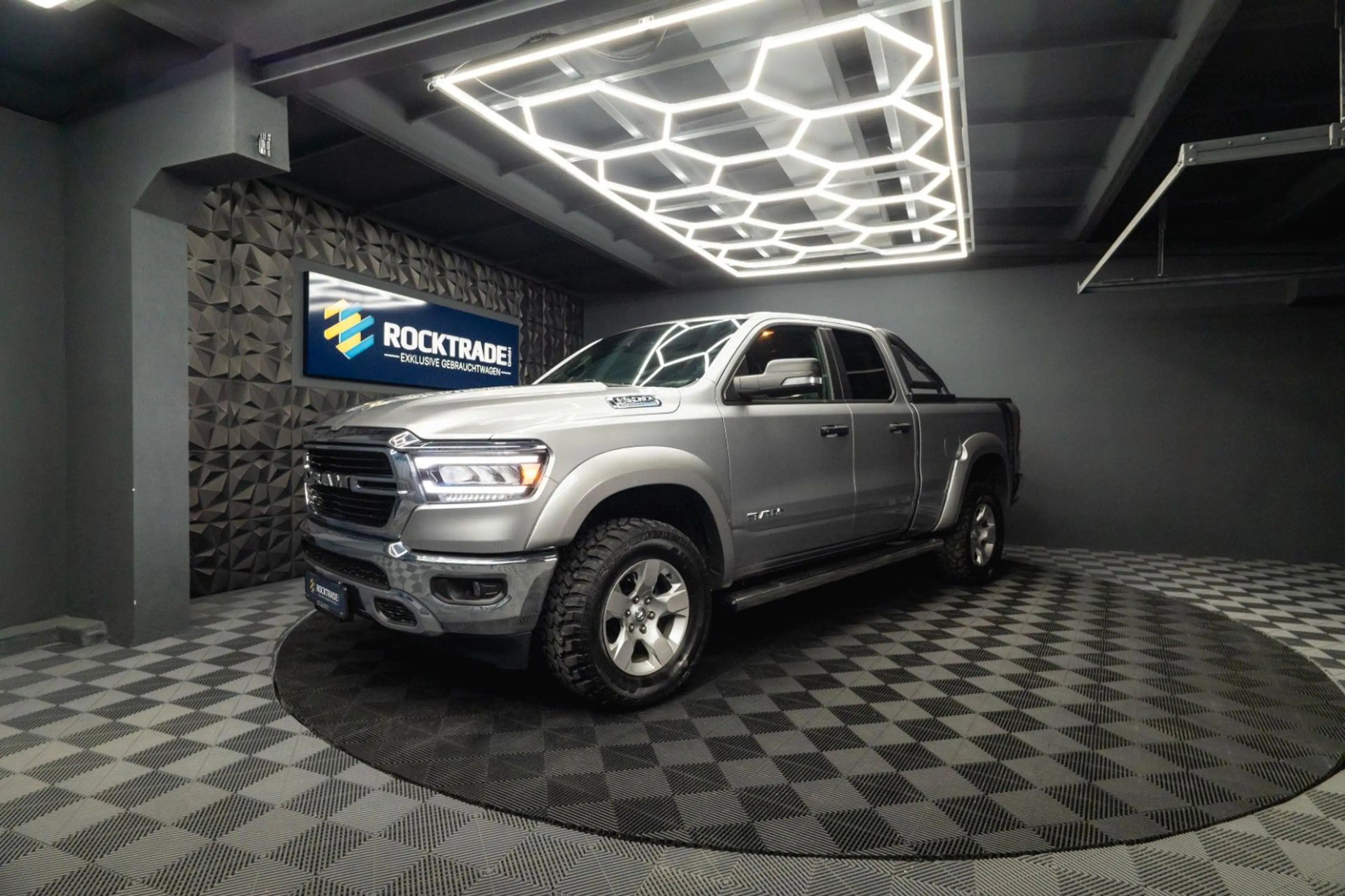 Dodge RAM 5.7 V8 HEMI 4x4 OFFROAD Bodylift LONGBED LED — photo 8