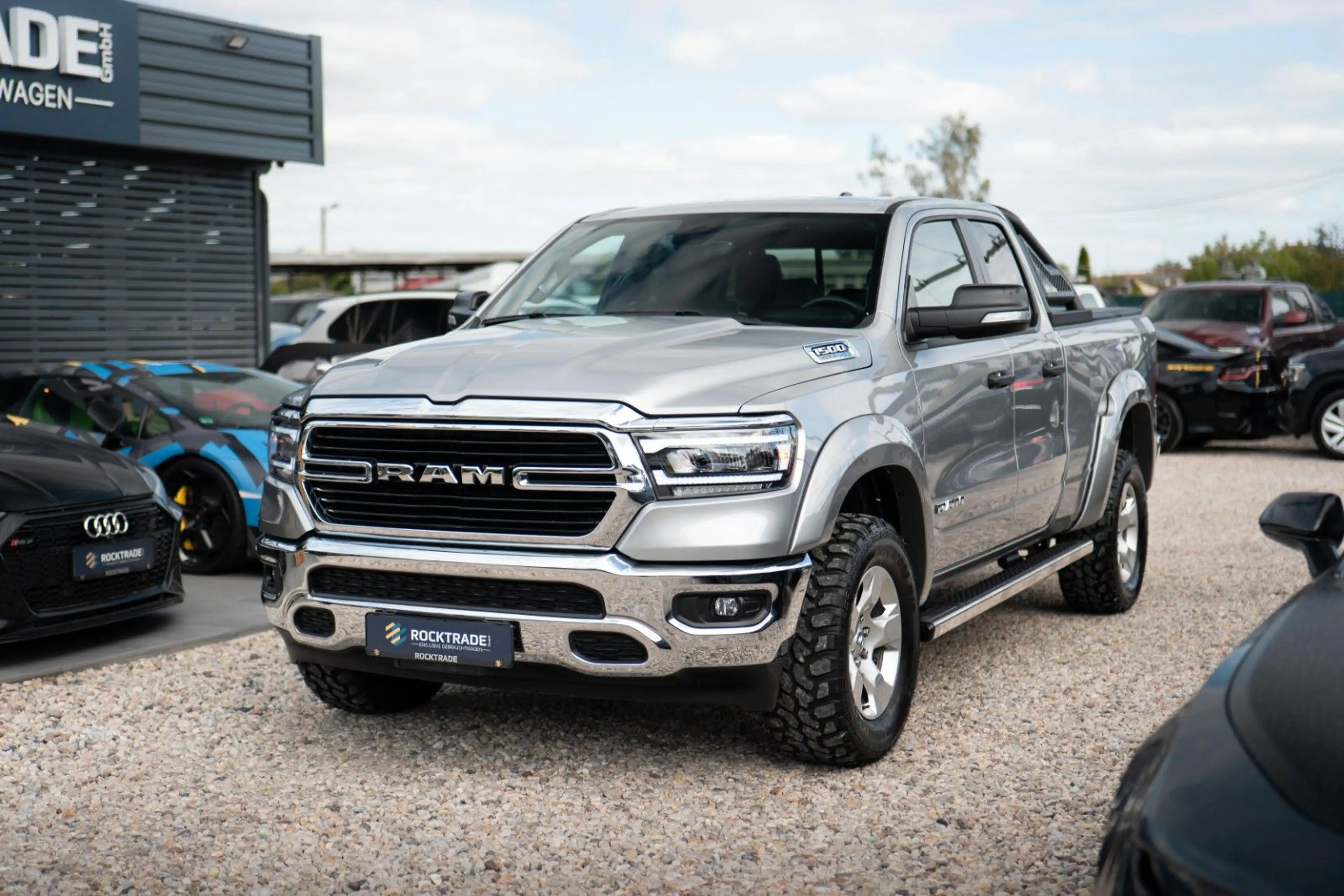 Dodge RAM 5.7 V8 HEMI 4x4 OFFROAD Bodylift LONGBED LED