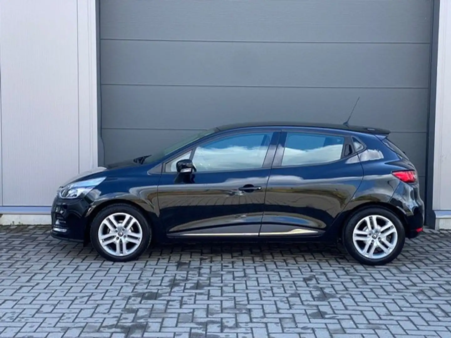 Renault Clio cruise controle/navigatie/camera Zwart - 2