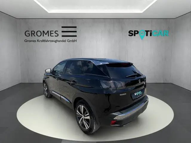 Peugeot 3008 view 5
