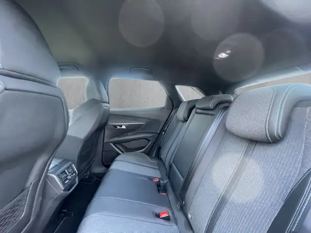 Peugeot 3008 view 8