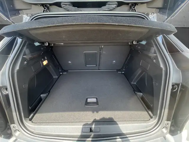 Peugeot 3008 view 7