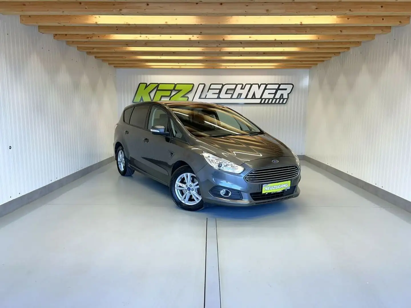 Ford S-Max 2,0 TDCI ''Business'' PANO*NAVI*PDC*SHZ Gris - 1