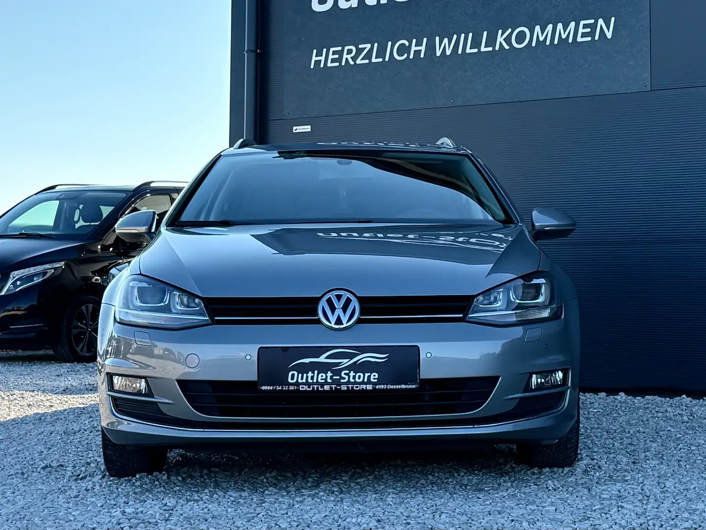 Volkswagen Golf Variant SKY BMT TDI*4Motion*Leder*Panorama*AHK*ARBÖ* Grau - 2