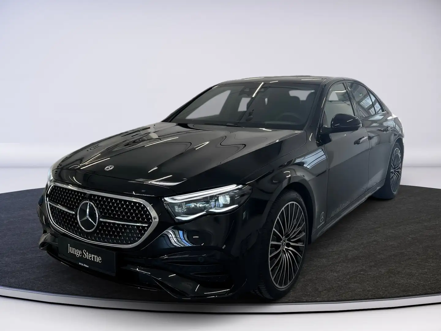 Mercedes-Benz E 300 de 4MATIC Hybrid AMG-Line AHK Digital Light Schwarz - 2