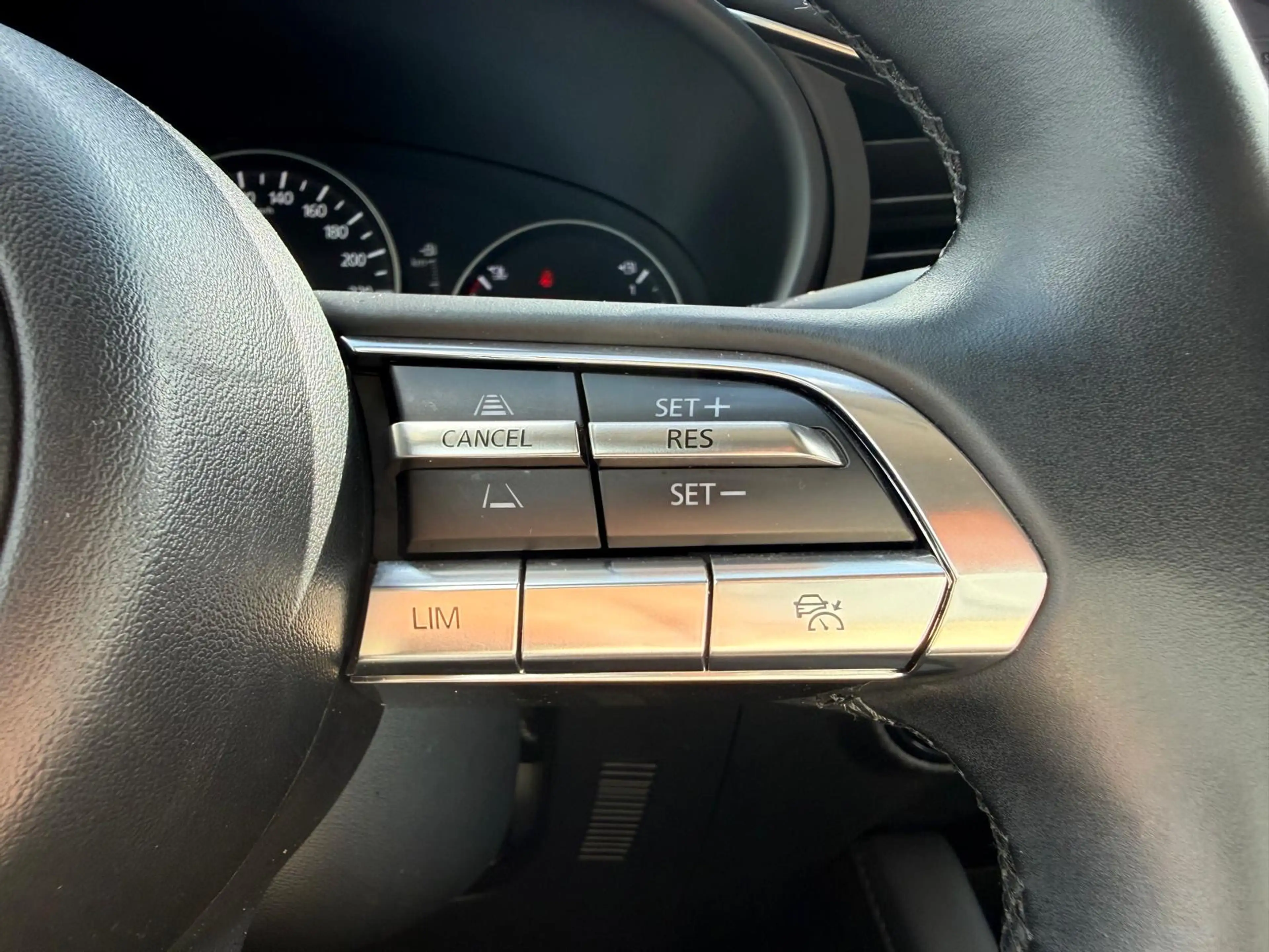 Mazda 3 2.0 e-SkyActiv-G M Hybrid Aut. Head-Up Keyless Org — photo 9