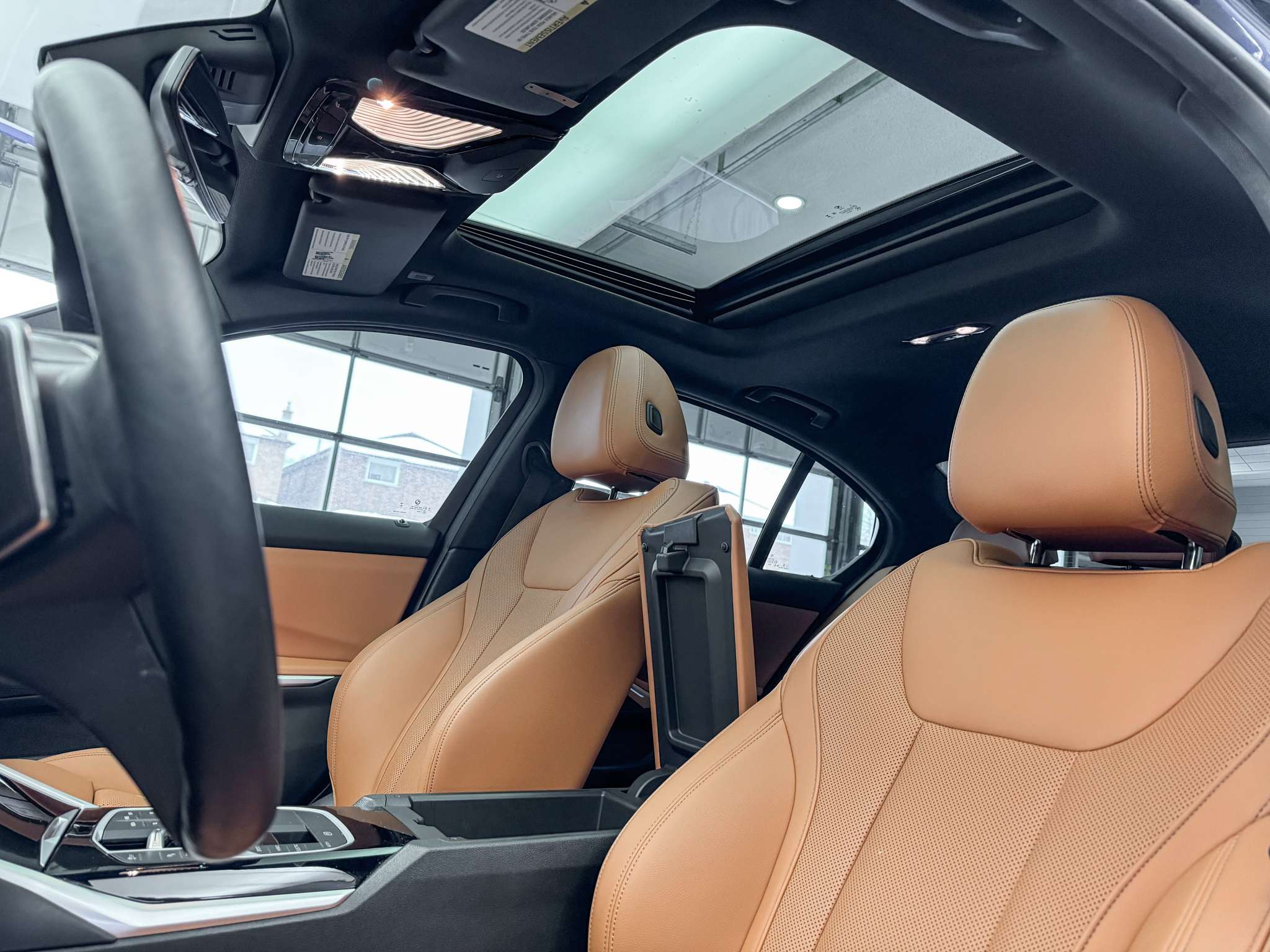 2024 BMW 3 Series 330e xDrive Plug-In Hybrid | LTHR STS | SUNROOF | thumb 14