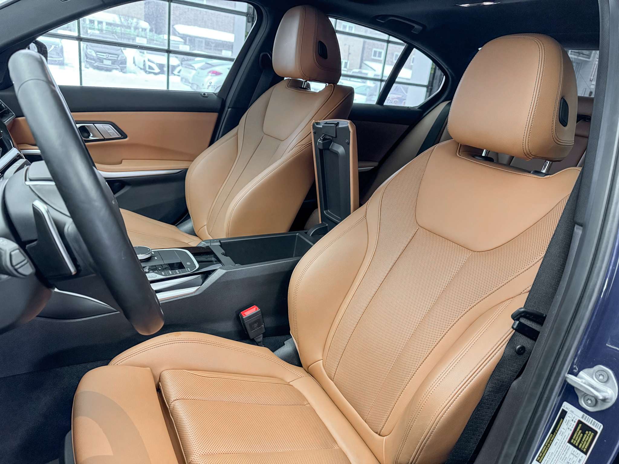 2024 BMW 3 Series 330e xDrive Plug-In Hybrid | LTHR STS | SUNROOF | thumb 13