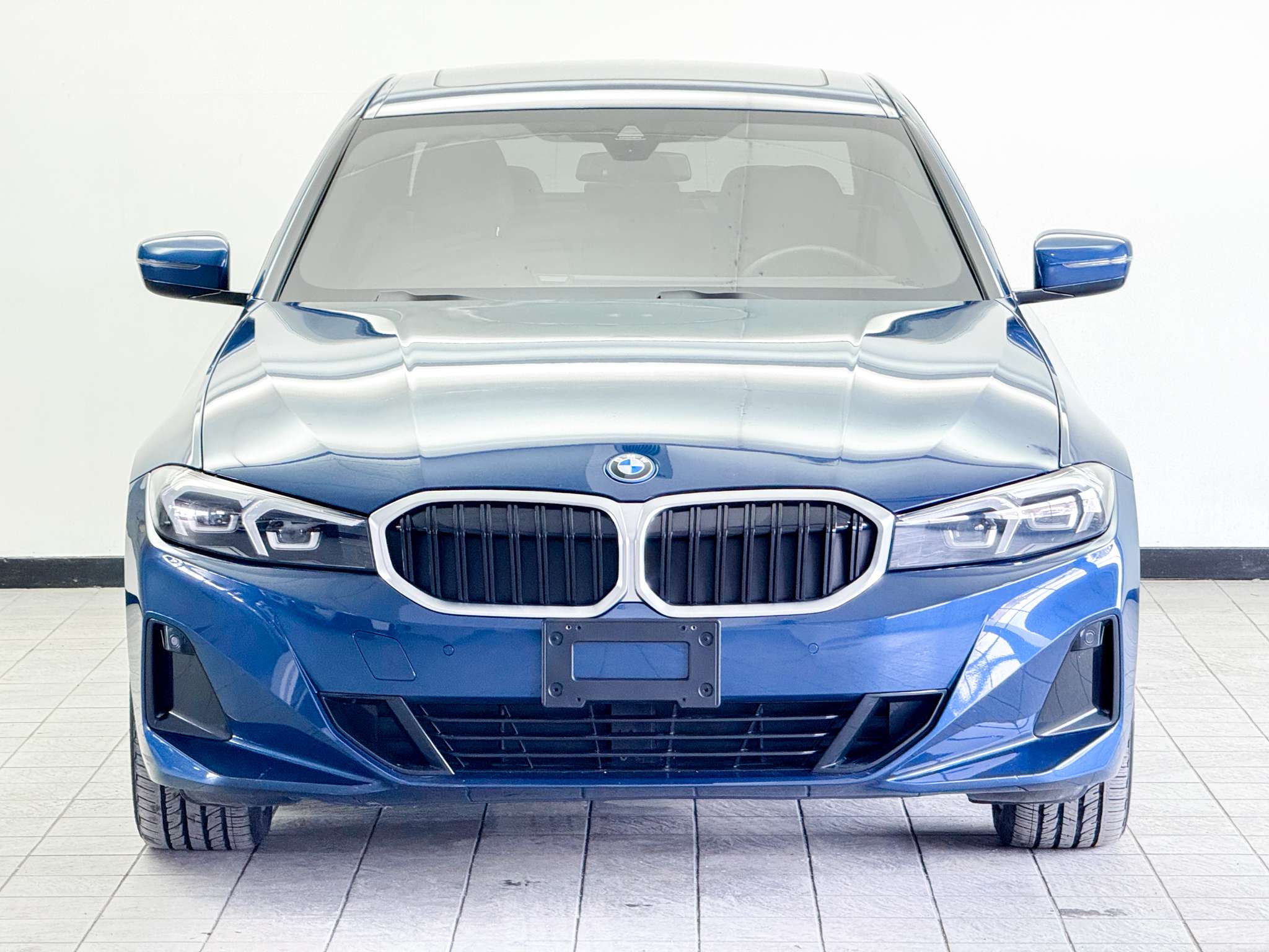 2024 BMW 3 Series 330e xDrive Plug-In Hybrid | LTHR STS | SUNROOF | alt 2