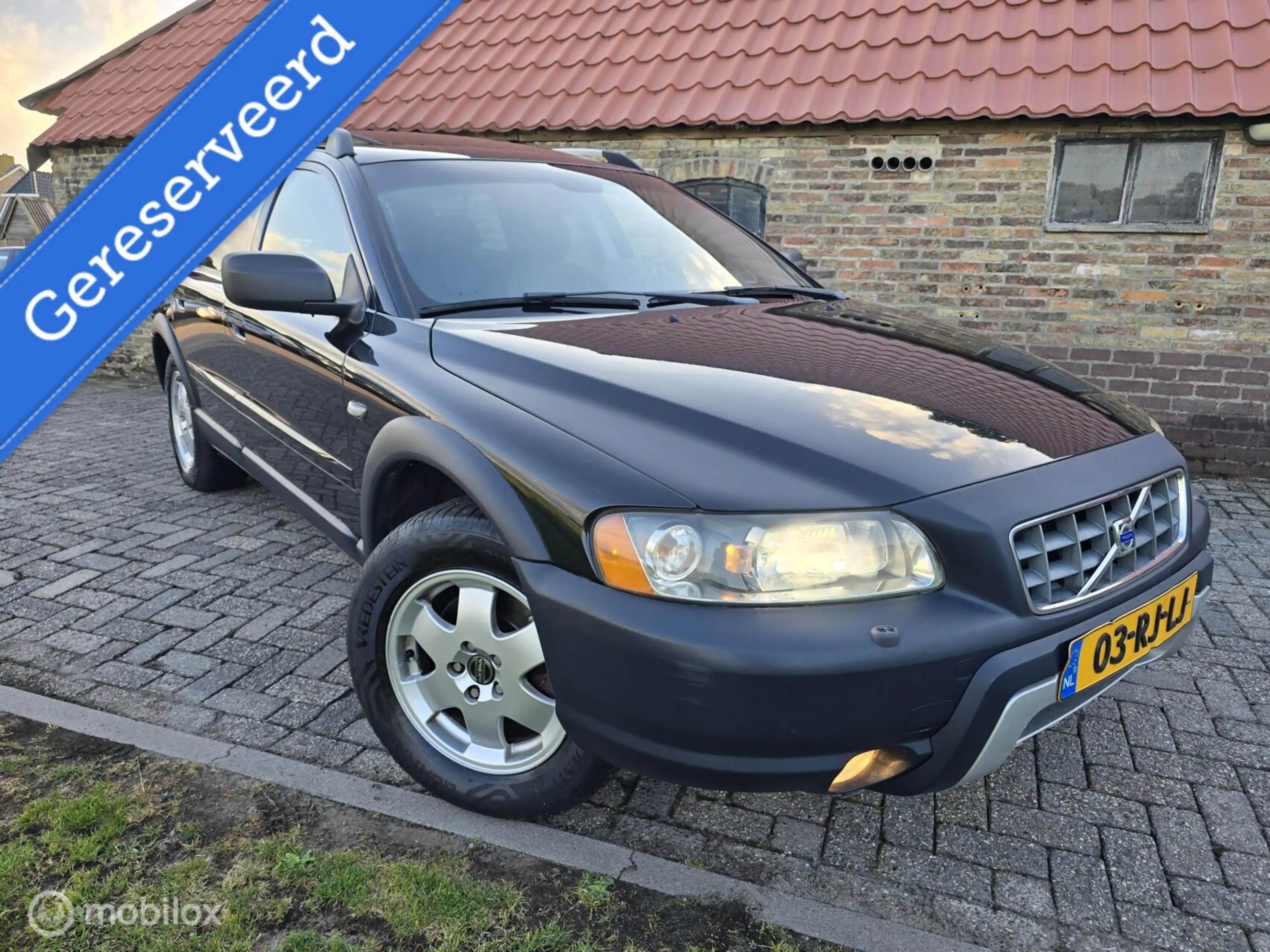 Volvo XC70 2.5 T Summum — photo 12