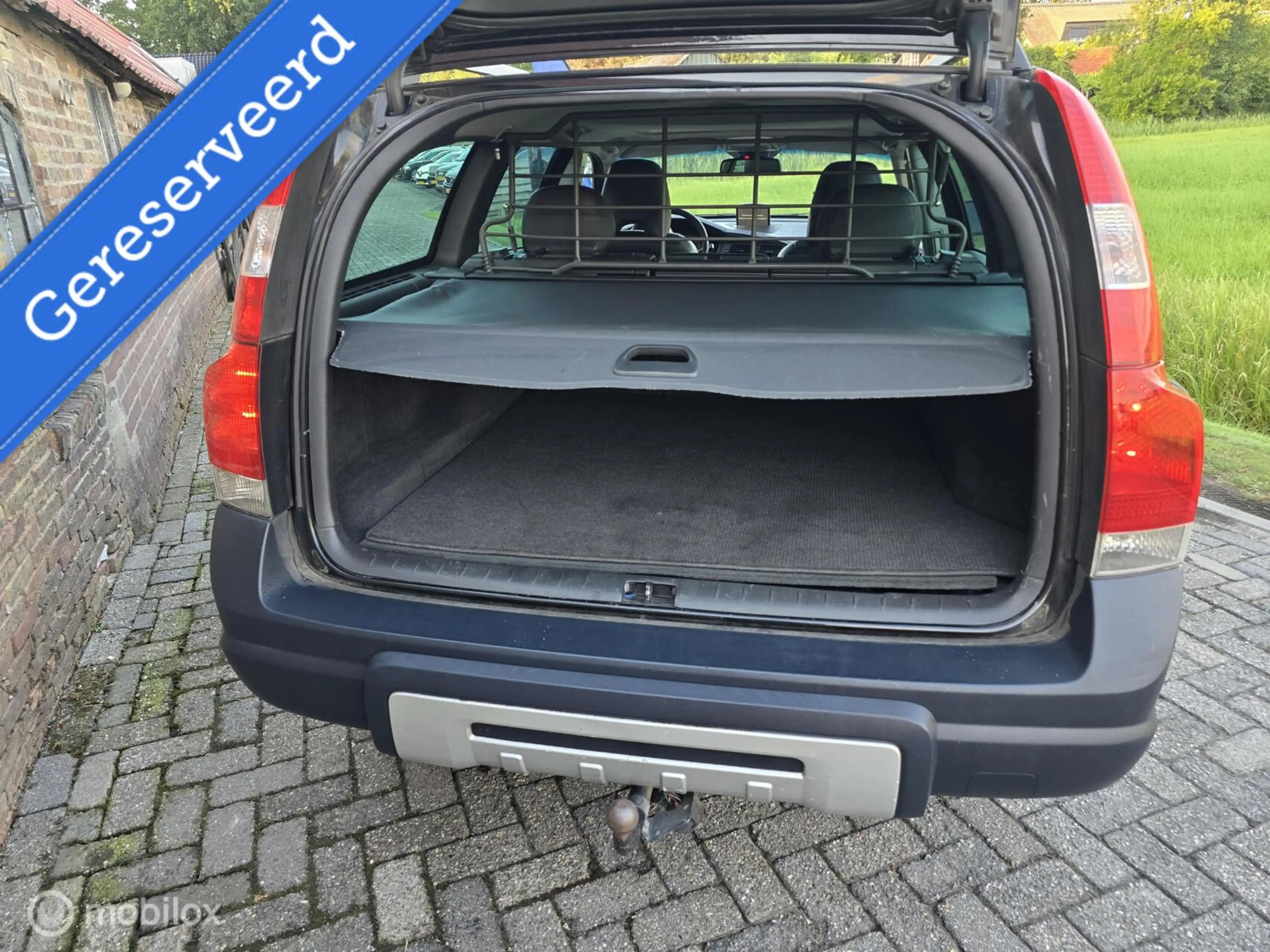 Volvo XC70 2.5 T Summum — photo 14