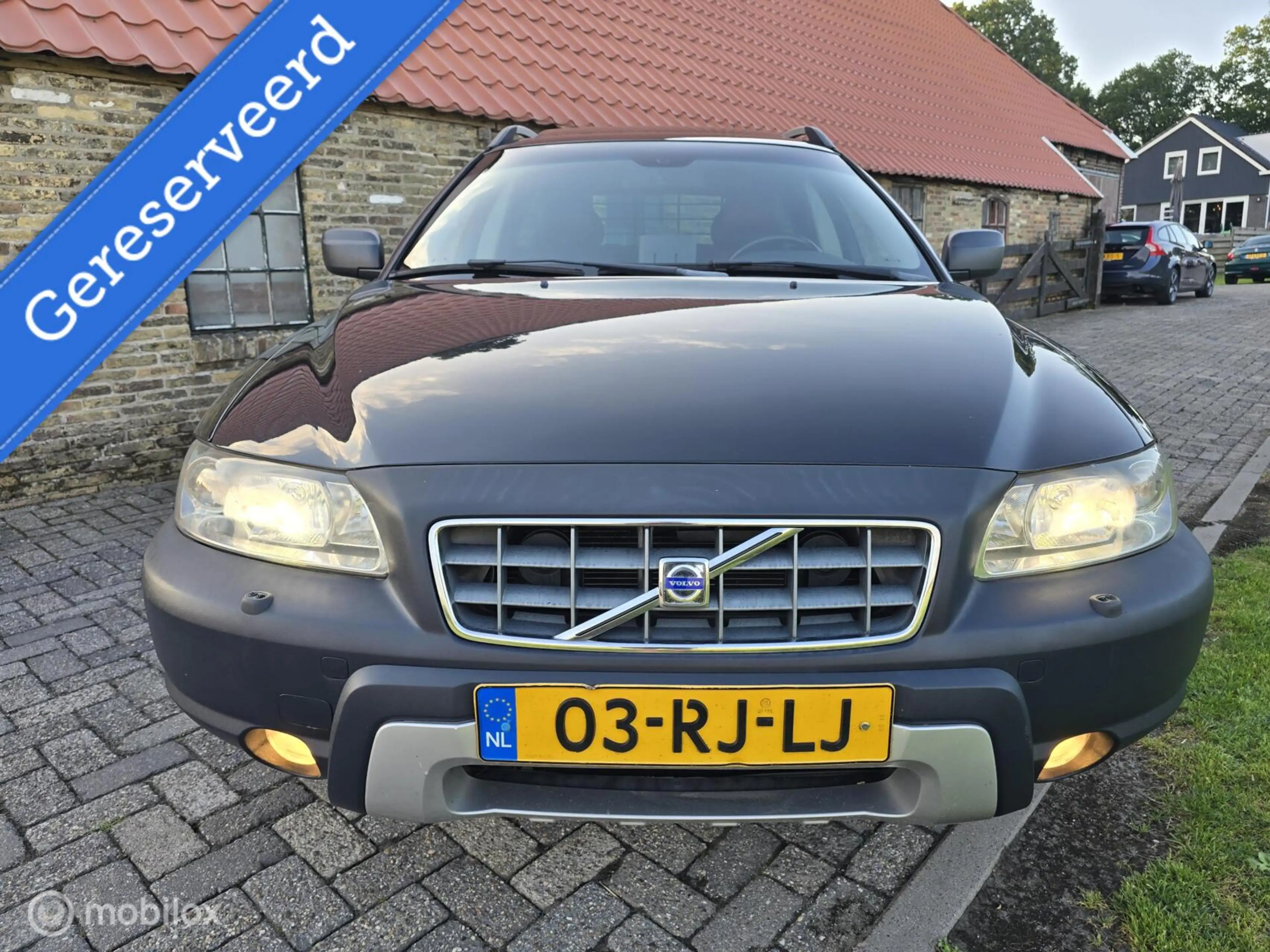 Volvo XC70 2.5 T Summum — photo 9