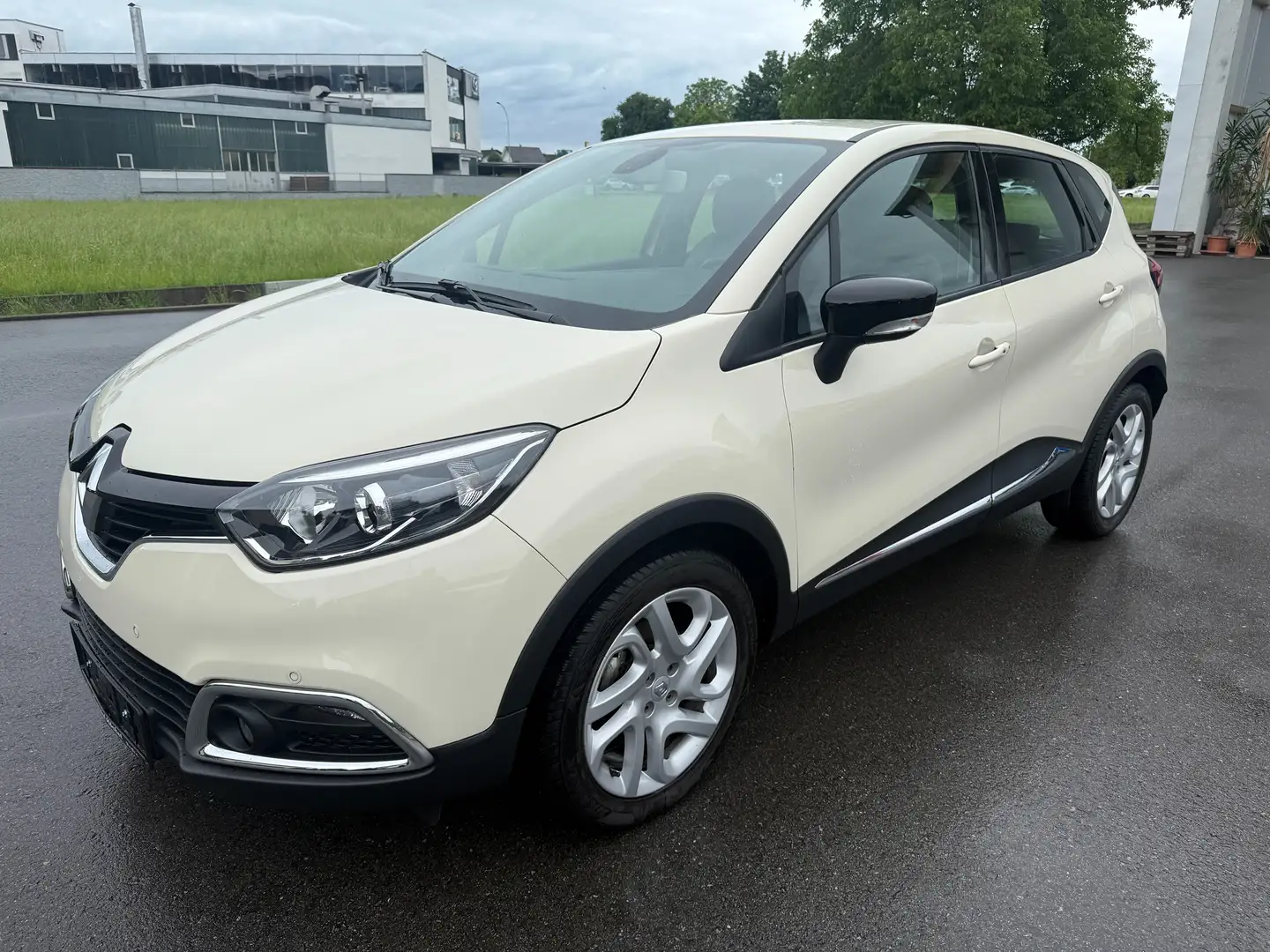 Renault Captur Dynamique TCe 120 EDC Automatik Navi Kamera Beige - 1